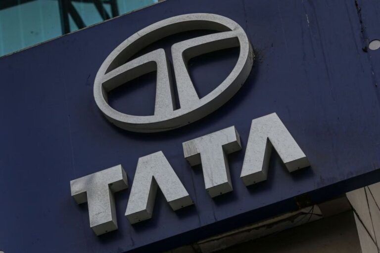 Tata Motors to demerge, board approves separation of PV and CV business